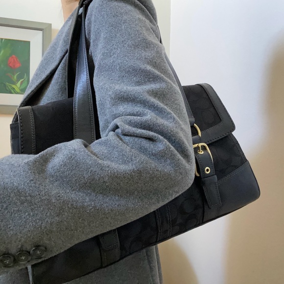 Coach Hampton Shoulder Bag - Picture 3 of 10